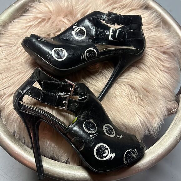 Size 7.5 Black + Silver Custom Michael Antonio Spring Bubble Ankle Booties - Picture 3 of 3